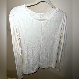 NEVER WORN LULULEMON WHITE LONG SLEEVE